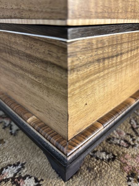 detail s mandloňovým páskem